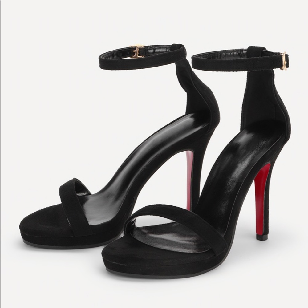 Open toe suede pumps